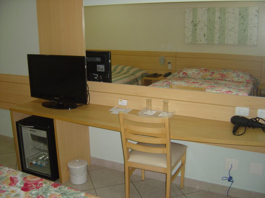 Hotel Domani Guarulhos Bagian luar foto